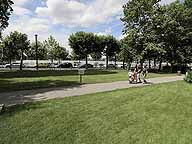 jardin public dit square du Lac, puis square Jacques Daburon aujourd'hui Promenade Daburon