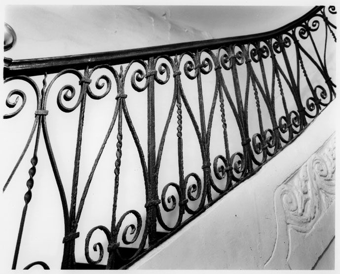 rampe d'appui, escalier de la maison à porte cochère dite hôtel de Cursay (non étudié)
