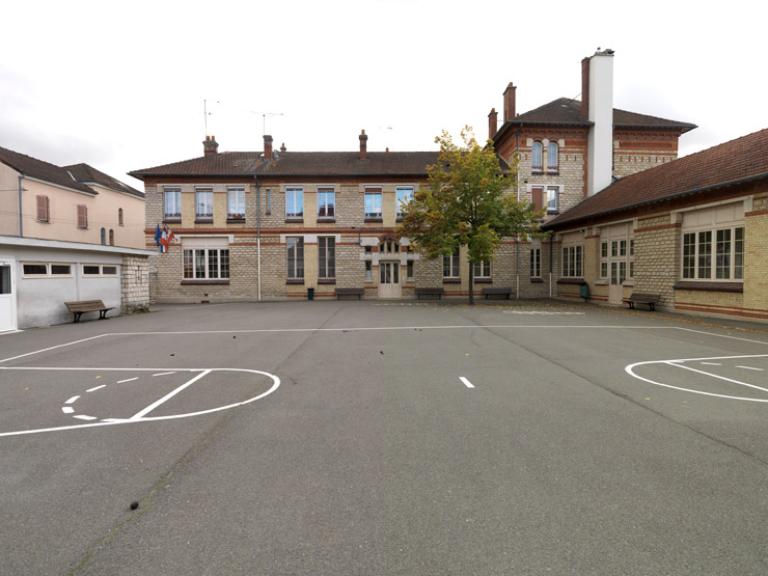 Ecole primaire de filles, actuellement école élémentaire Hélène-Boucher