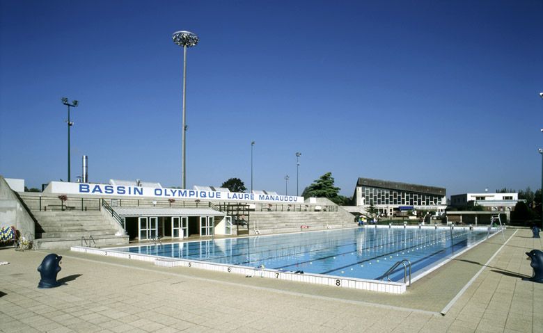 piscine : bassin couvert, bassin découvert, tank à ramer