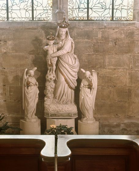 statue : Notre-Dame des Victoires