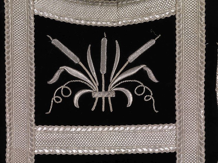 ornement en velours noir de la maison Biais Aîné et Noirot-Biais, fin 19e-début 20e siècle