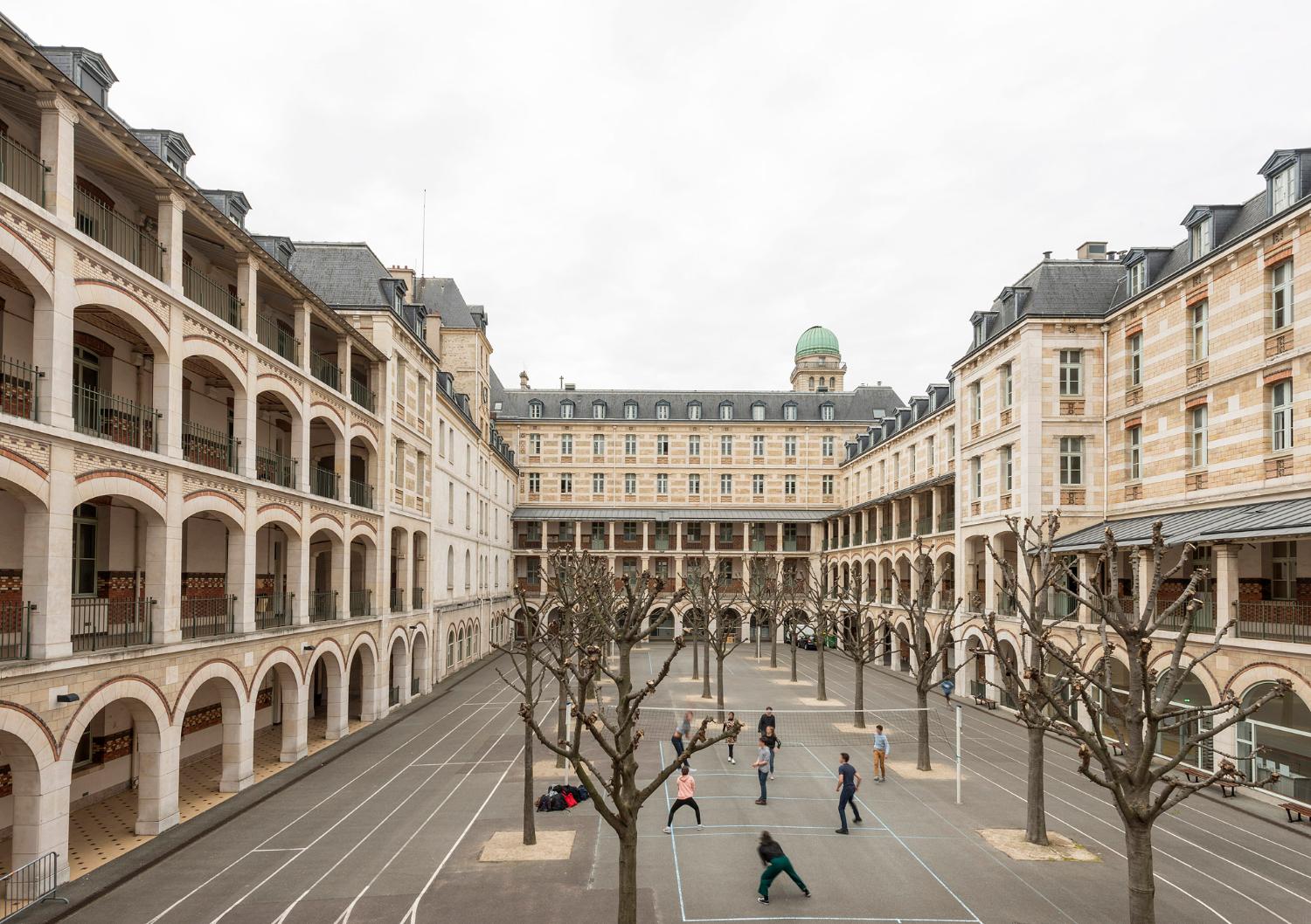 Les lycées franciliens : la formation d'un modèle architectural