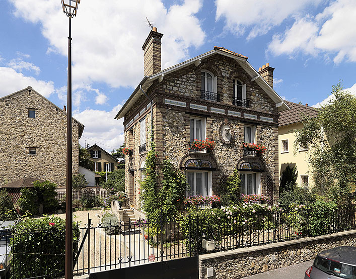 maison d'artiste du peintre verrier Louis-Ernest Haussaire, 5 rue Alphonse Haussaire