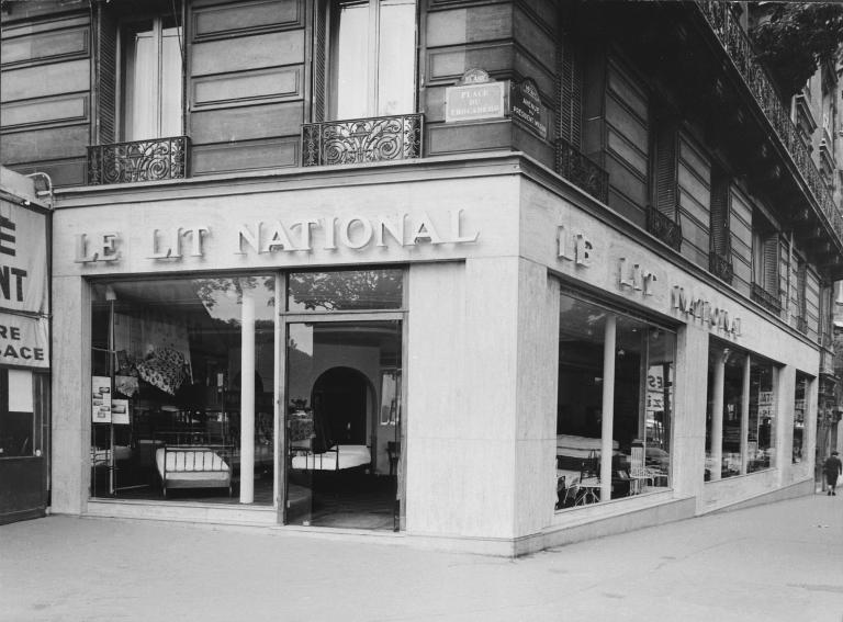 Usine de meubles (usine de literie) appelée Le Lit National