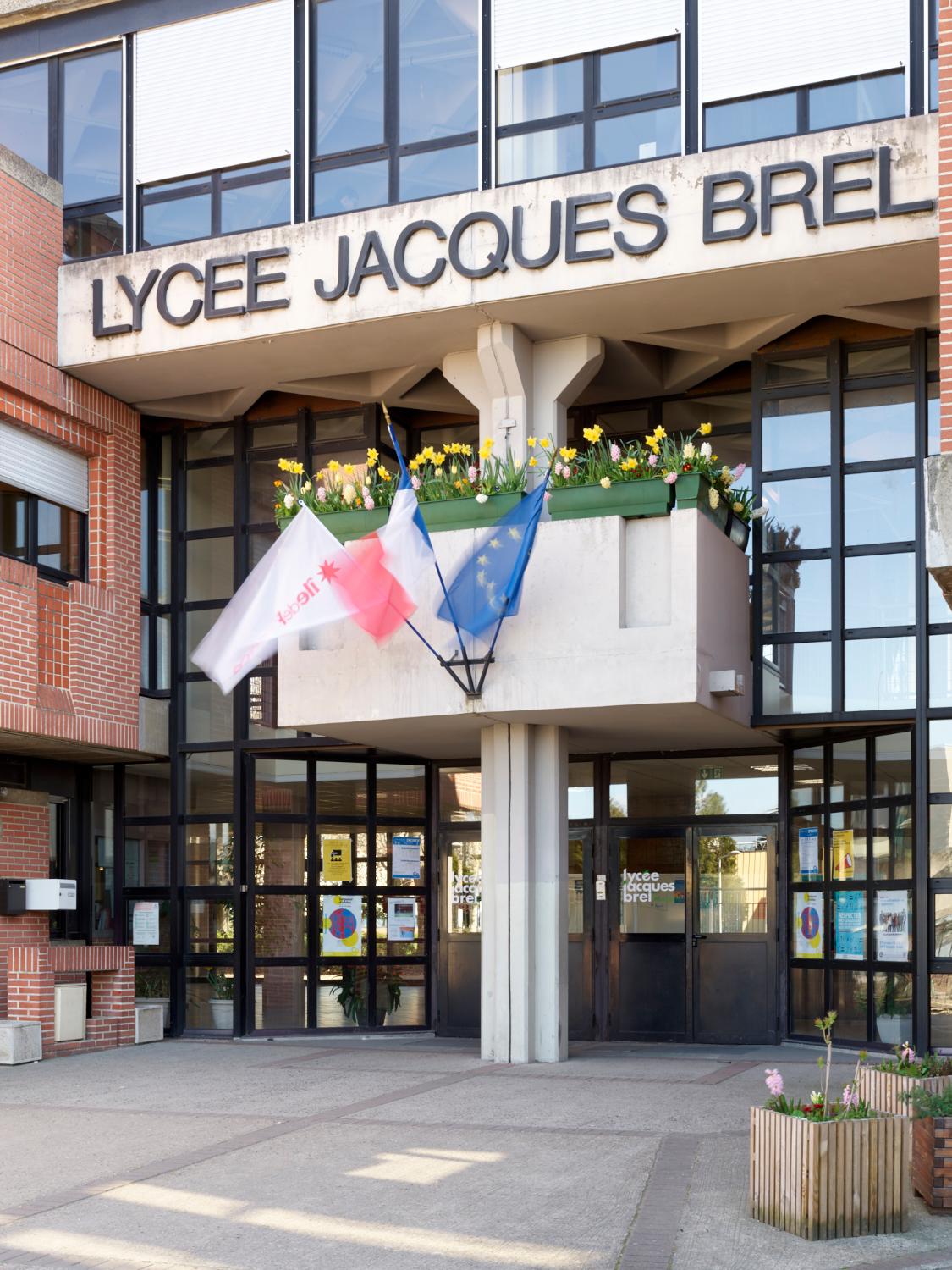 Lycée Jacques-Brel
