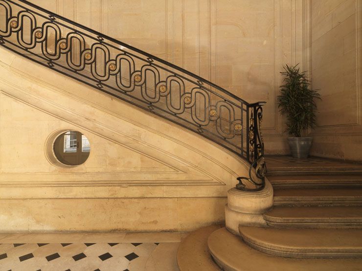 rampe d'appui, escalier de l' hôtel Fleury ou Brochet de Saint-Prest, actuellement Institut d'études politiques (non étudié)