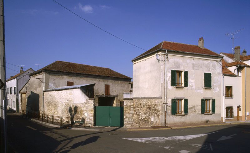 les immeubles, maisons et fermes du canton d'Andrésy