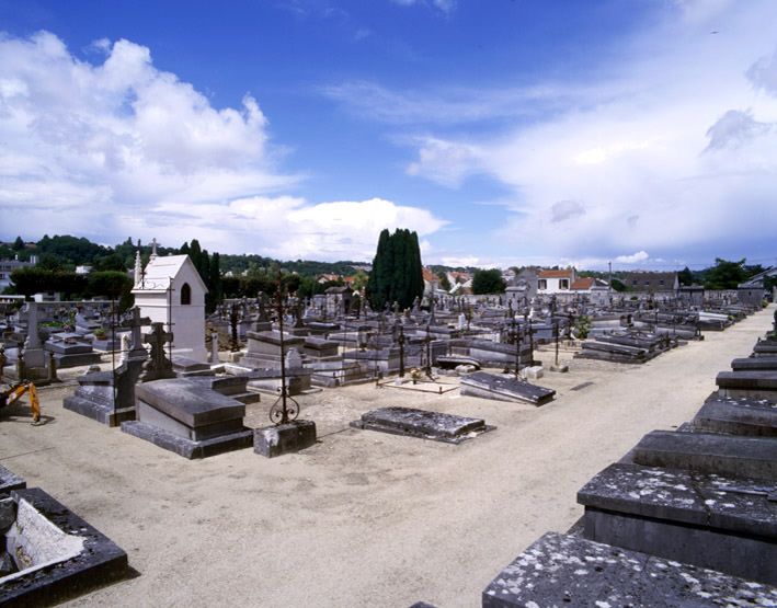 vieux cimetière