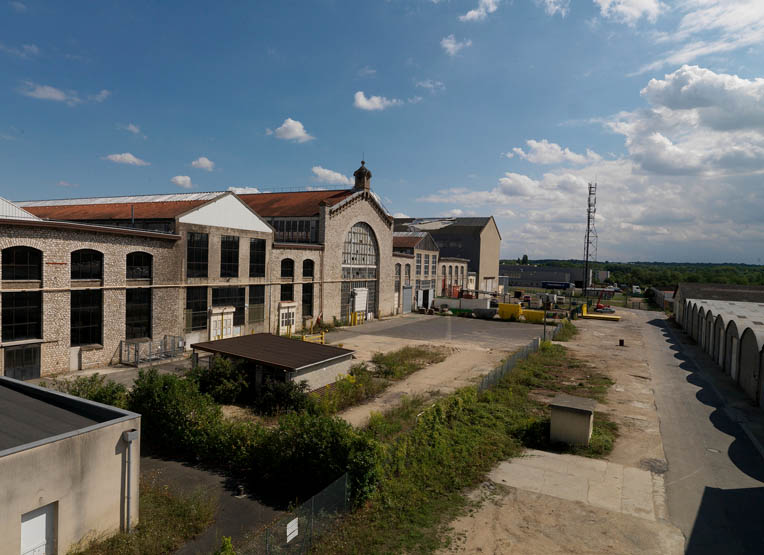 Usine de matériel électrique industriel Schneider et Cie, puis Le Matériel Electrique Scheider-Westinghouse (SW), puis Jeumont-Schneider (JS), actuellement ensemble industriel appelé "Espace Technologique et Industriel de Champagne-sur-Seine" (zone ETIC)