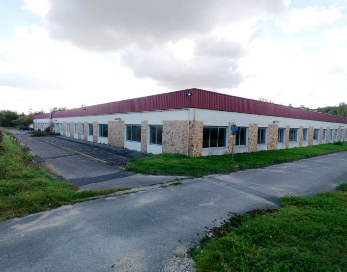 Usine de matériel électrique industriel Schneider et Cie, puis Le Matériel Electrique Scheider-Westinghouse (SW), puis Jeumont-Schneider (JS), actuellement ensemble industriel appelé "Espace Technologique et Industriel de Champagne-sur-Seine" (zone ETIC)