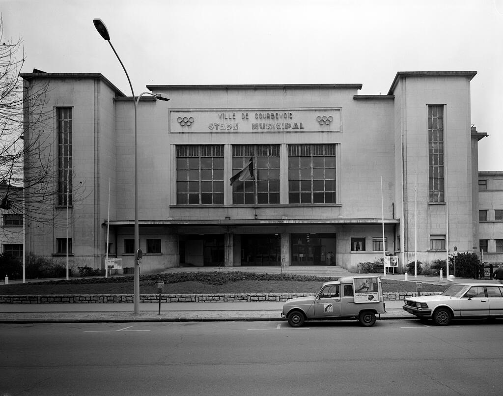 Groupe Scolaire, Complexe Sportif dit Ecole Maternelle Aristide Briand et Lycée Professionnel Paul Lapié, dit Stade Municipal