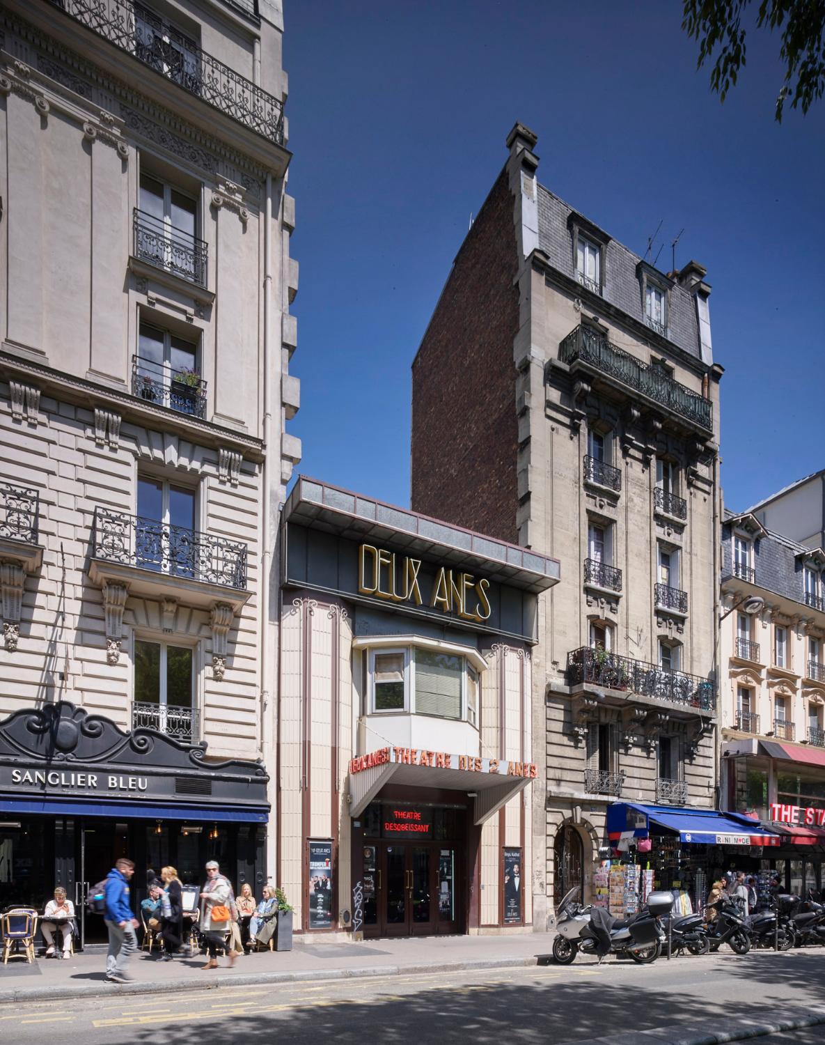 Deux Ânes (Paris, 18e arrondissement), théâtre [cabaret de chansonniers] des