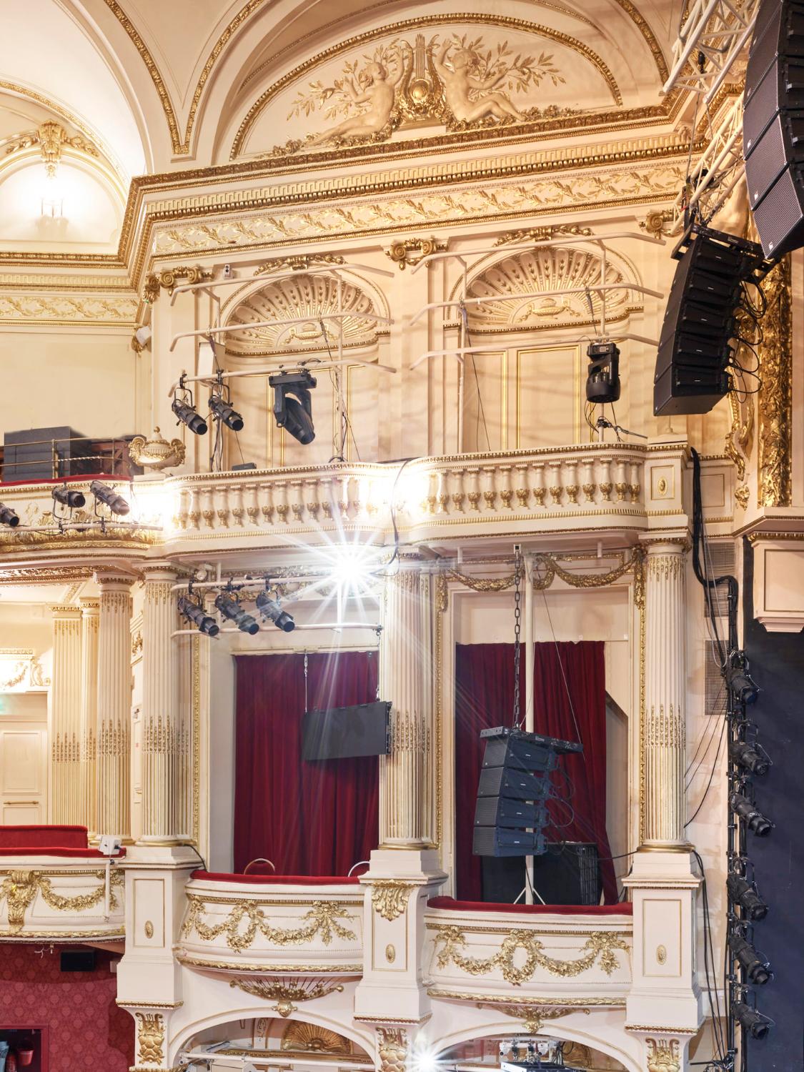 Mogador (Paris, 9e arrondissement), théâtre