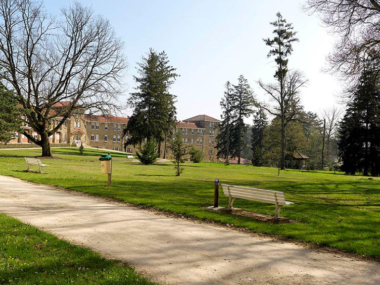 sanatorium dit sanatorium de Bligny, puis centre médical de Bligny, actuellement centre hospitalier de Bligny