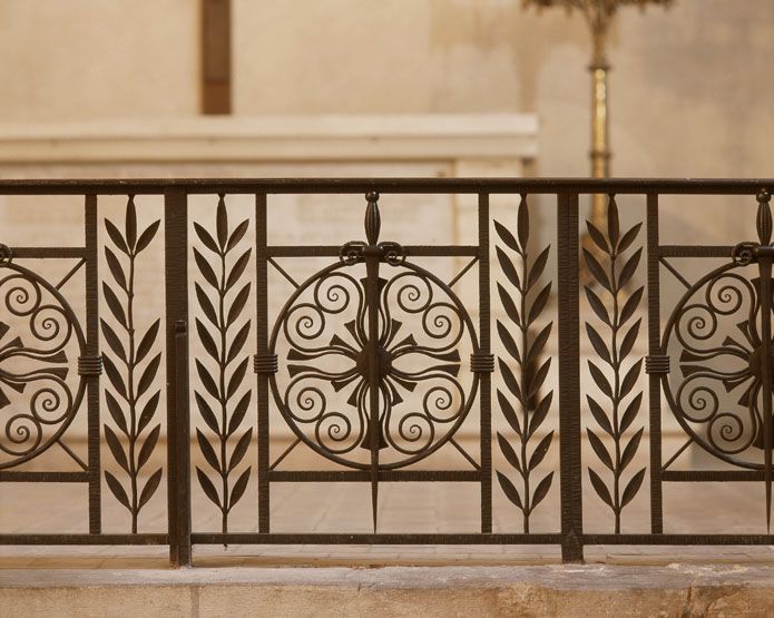 clôture de chapelle (table de communion)