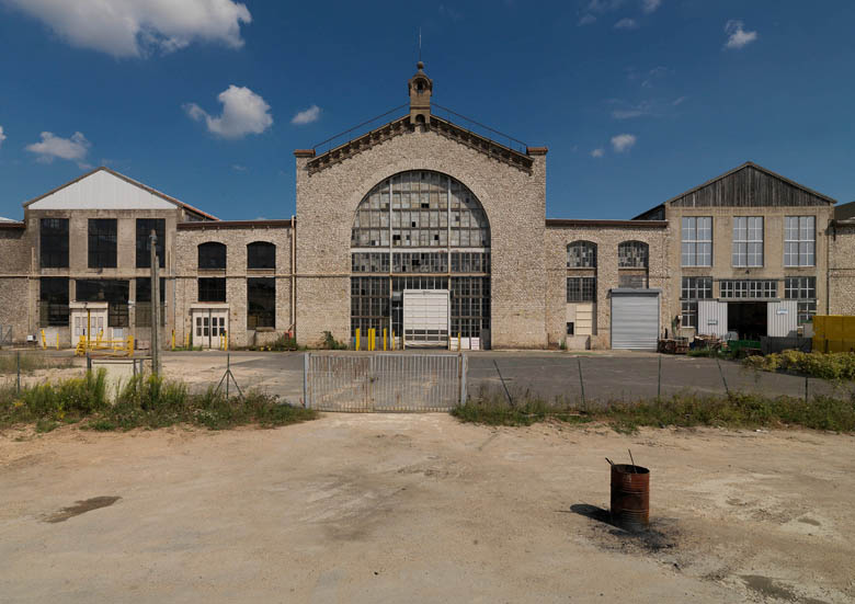 Usine de matériel électrique industriel Schneider et Cie, puis Le Matériel Electrique Scheider-Westinghouse (SW), puis Jeumont-Schneider (JS), actuellement ensemble industriel appelé "Espace Technologique et Industriel de Champagne-sur-Seine" (zone ETIC)