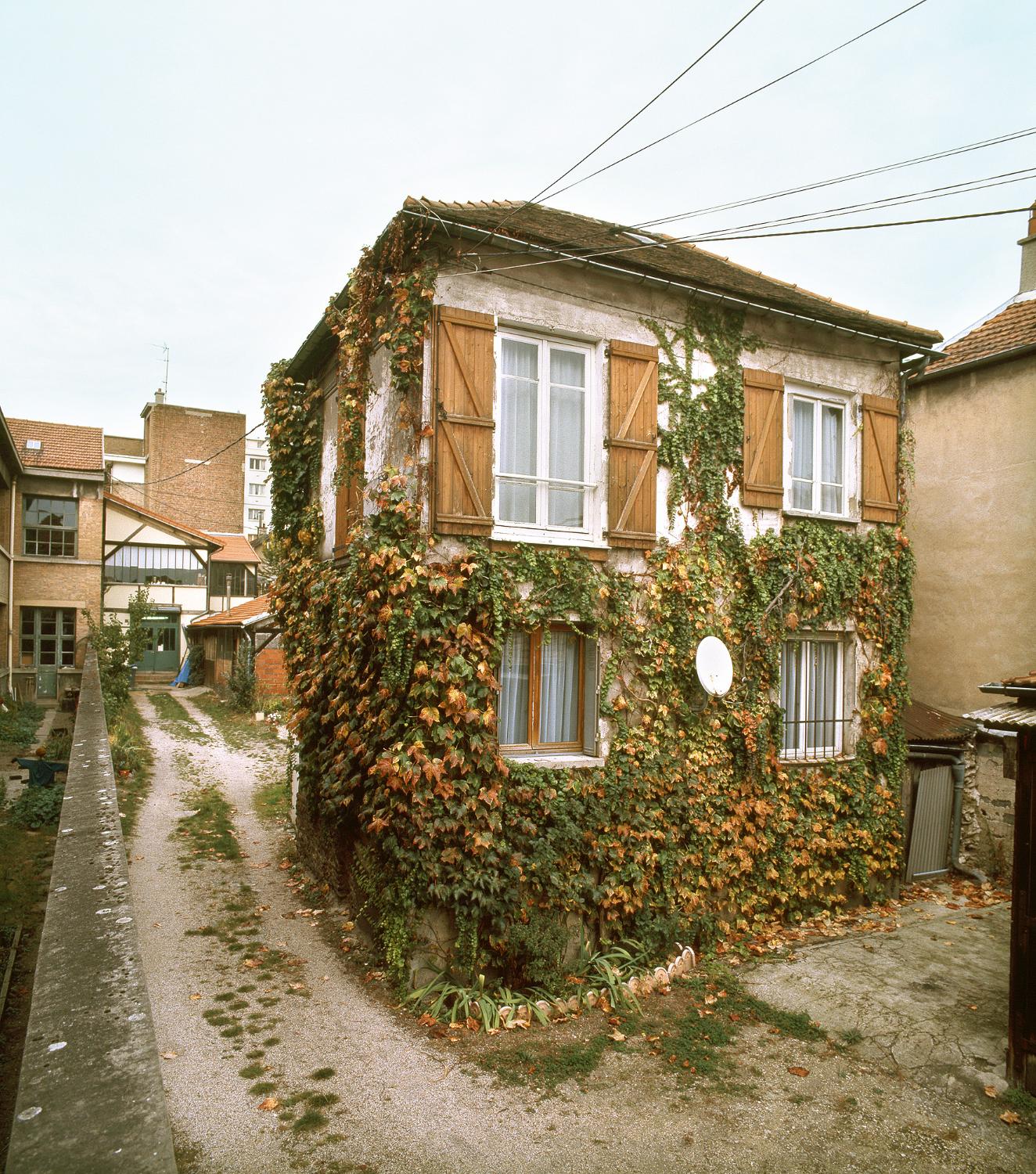 Entrepôt commercial Victor Magis, puis atelier de literie et atelier de tapissier Eberlin (détruit après inventaire)