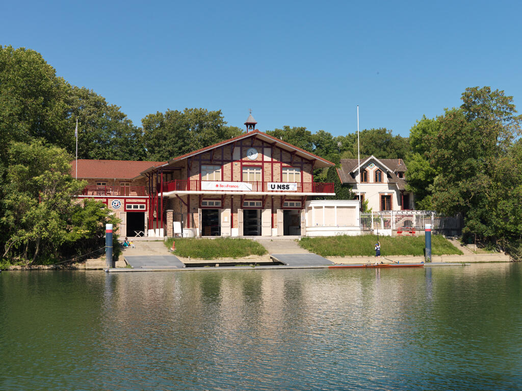 Établissement nautique de la Société Nautique de la Marne, actuellement Boat-house de l'Aviron Marne et Joinville