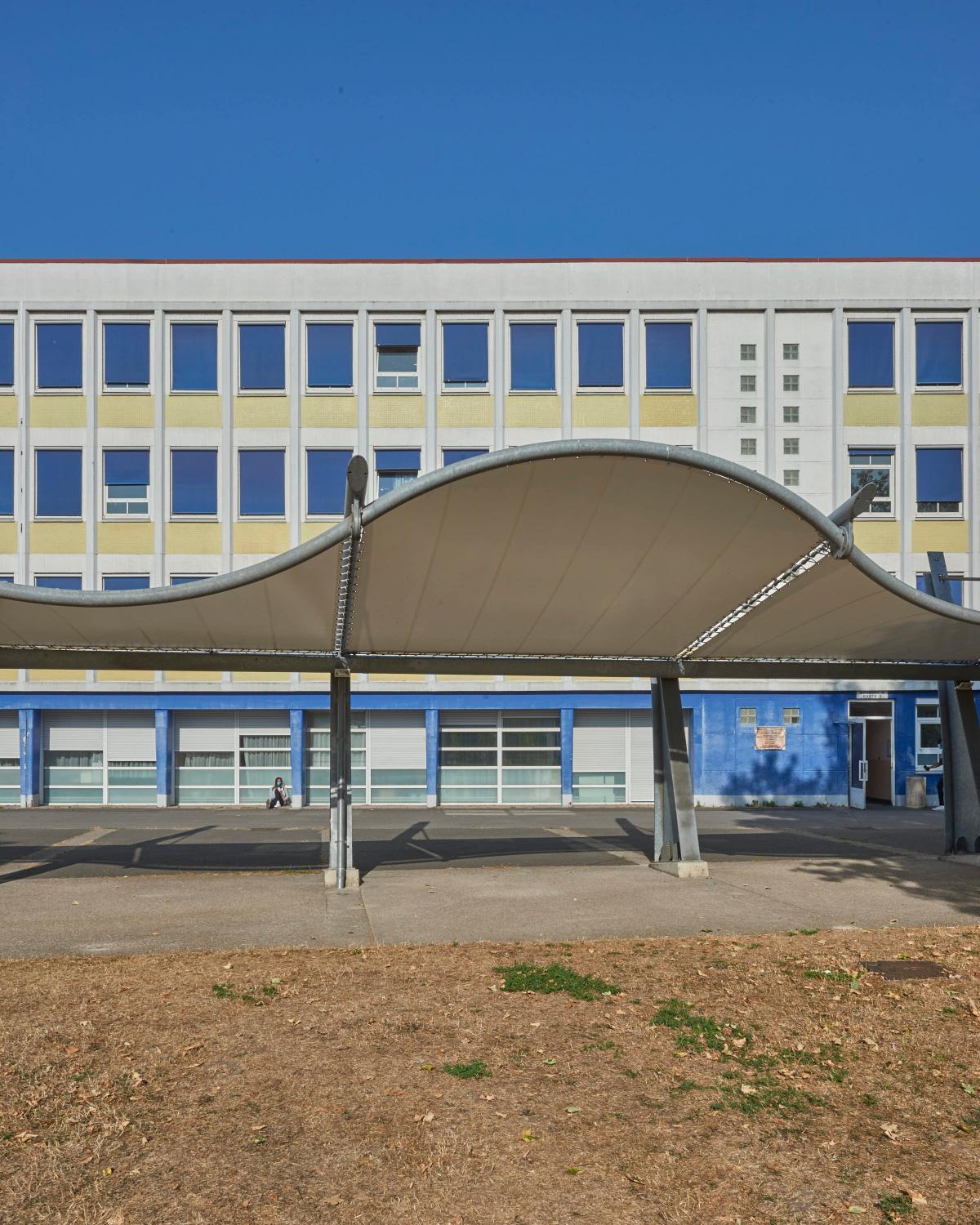Lycée Eugène-Delacroix