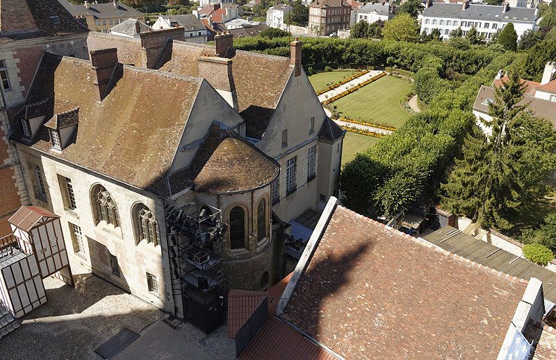 évêché, aujourd'hui musée Bossuet