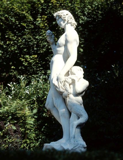 statue : Bacchus