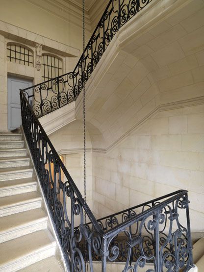 rampe d'appui, escalier de l' hôtel Marin de la Chataigneray ou d'Assy, actuellement Archives Nationales (non étudié)