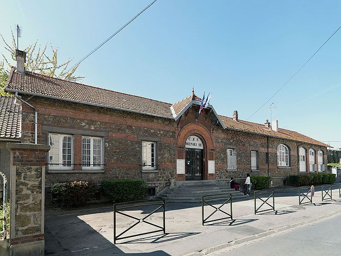 groupe scolaire : école primaire Pasteur et collège Henri IV
