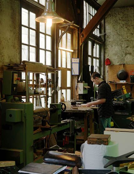 Fontainebleau - usine de menuiserie Barre, actuellement ébénisterie Atelier Saint-Louis