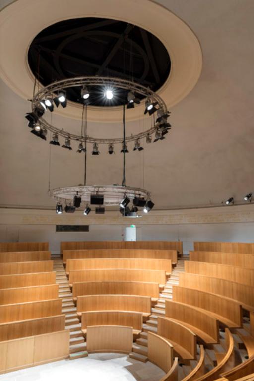 amphithéâtre d'anatomie du Jardin du roi, puis du Jardin des Plantes dit encore Muséum national d'histoire naturelle