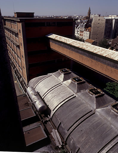 Scierie Cavillet, puis usine de bois de placage Société parisienne de bois tranché et déroulé, puis Société parisienne de tranchage et déroulage, puis société Maréchaux, puis entrepôt commercial (détruit après inventaire)