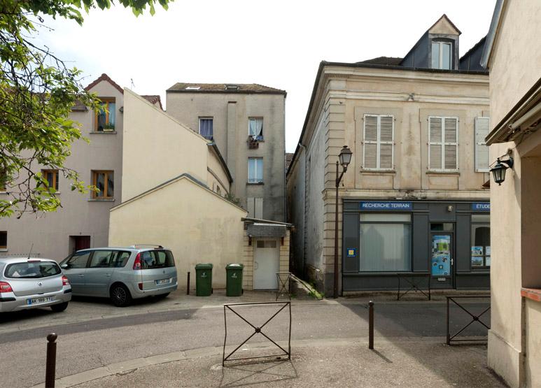hôtels, maisons, immeubles