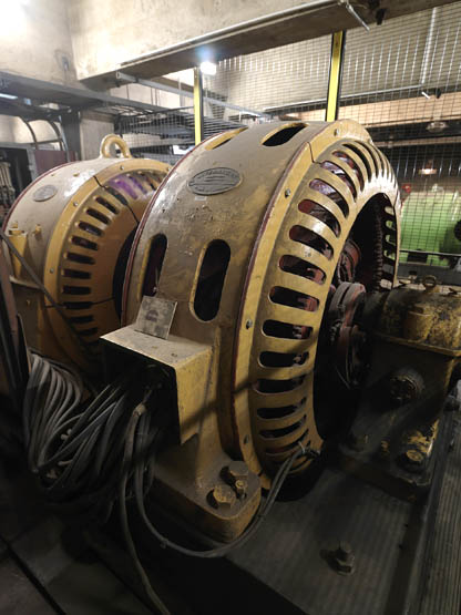 Usine de matériel électrique industriel Schneider et Cie, puis Le Matériel Electrique Scheider-Westinghouse (SW), puis Jeumont-Schneider (JS), actuellement ensemble industriel appelé "Espace Technologique et Industriel de Champagne-sur-Seine" (zone ETIC)