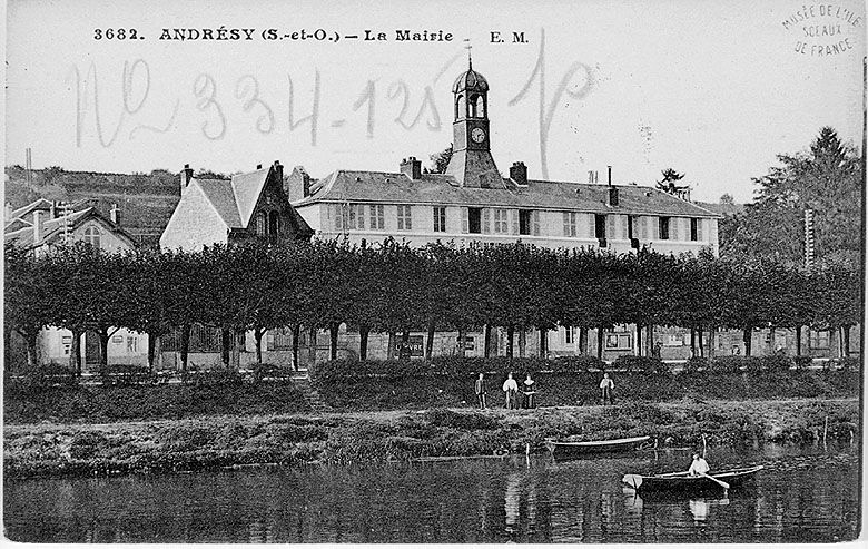 maison de campagne dite château de la Princesse, mairie-école de garçons, actuellement bibliothèque Saint-Exupéry