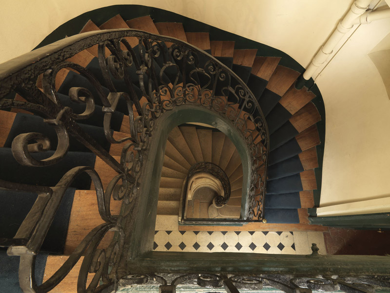 rampe d'appui, escalier de la maison à porte cochère dite maison Louvencourt (non étudié)