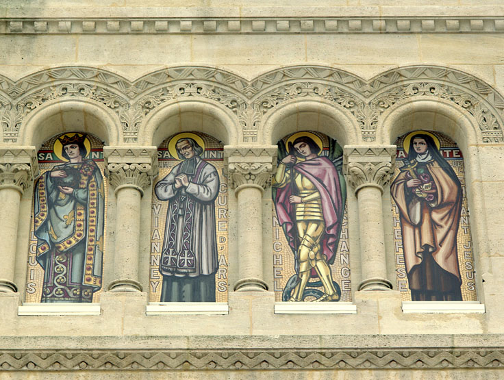 revêtement mural, décor de l'élévation extérieure : Christ, Joseph, Vierge, saint et saintes