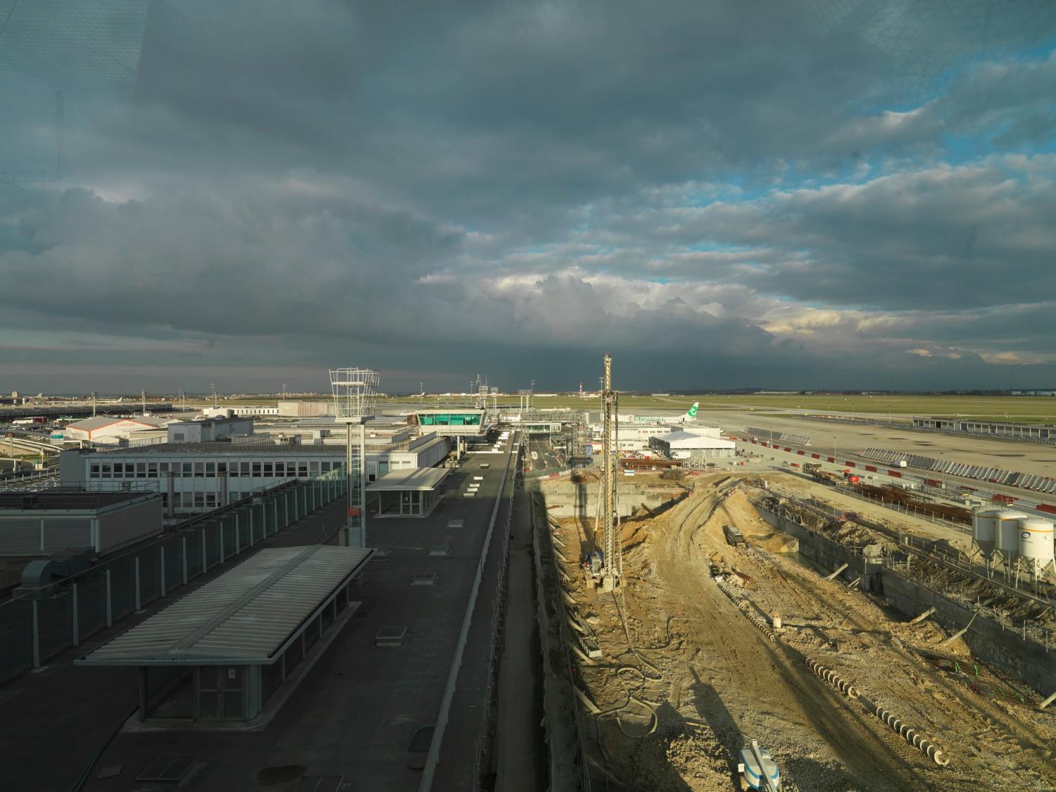Orly 4 (depuis 2019), Orly-Sud (de 1971 à 2019), Installations terminales (de 1961 à 1971) Aérogare Sud ( de 1954 à 1961)