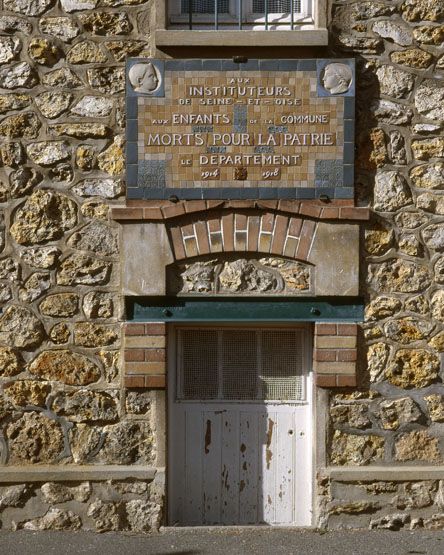 ensemble de 2 plaques commémoratives des instituteurs de Seine et Oise