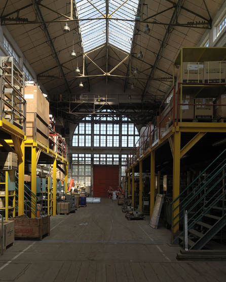Usine de matériel électrique industriel Schneider et Cie, puis Le Matériel Electrique Scheider-Westinghouse (SW), puis Jeumont-Schneider (JS), actuellement ensemble industriel appelé "Espace Technologique et Industriel de Champagne-sur-Seine" (zone ETIC)