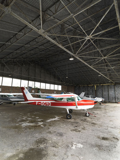 aéroport d'Enghien-Moisselles Les ailerons d'Enghien