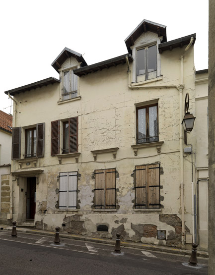 hôtels, maisons, immeubles