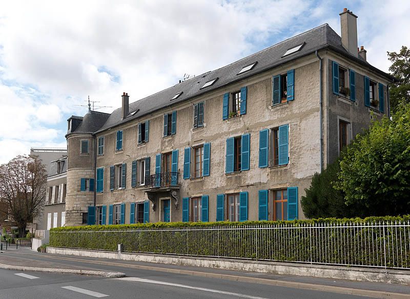 l'habitat collectif de l'OIN ORSA (Opération d'intérêt national Orly-Rungis-Seine-Amont)