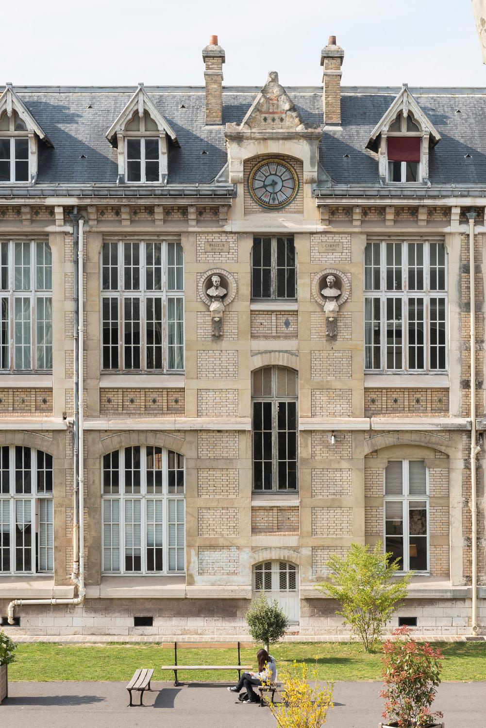 Les lycées franciliens : la formation d'un modèle architectural