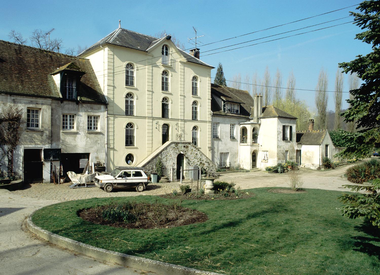 moulin à farine actuellement haras de Vauptain