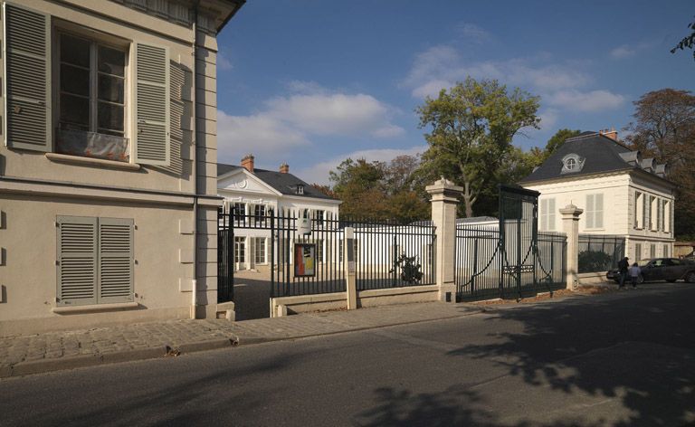 château de Villiers, actuellement bibliothèque municipale et centre culturel