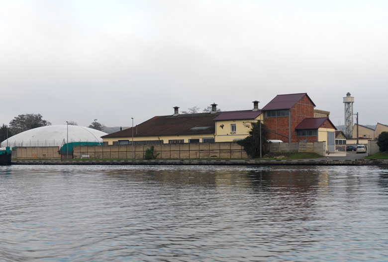 Usine de matériel électrique industriel Schneider et Cie, puis Le Matériel Electrique Scheider-Westinghouse (SW), puis Jeumont-Schneider (JS), actuellement ensemble industriel appelé "Espace Technologique et Industriel de Champagne-sur-Seine" (zone ETIC)