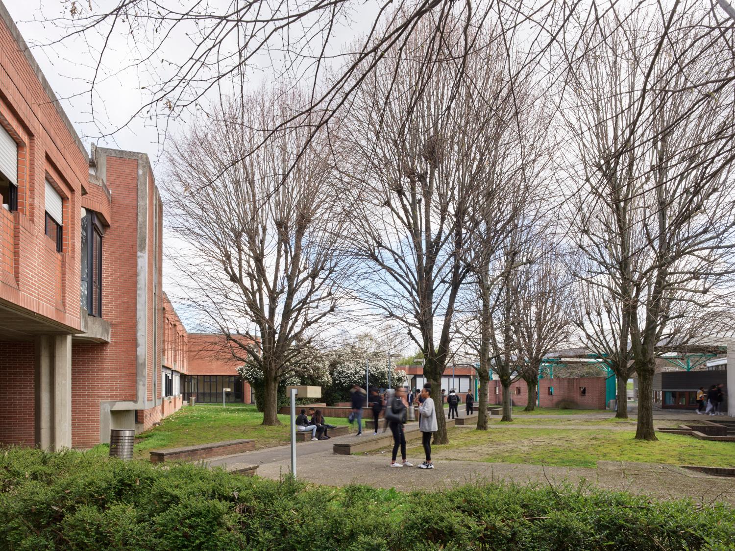 Lycée Jacques-Brel