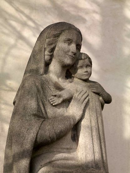 monument à la Vierge