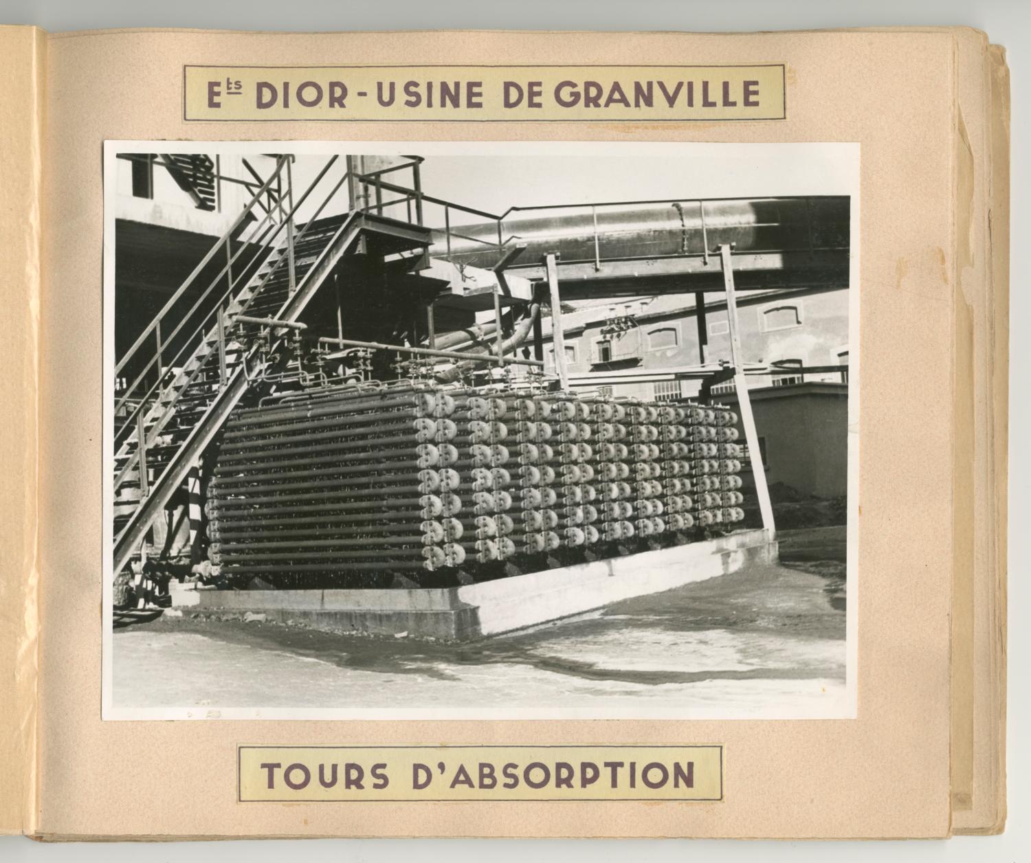 Usine de produits chimiques Poulenc Frères, puis usine d'engrais de la Société Française du Lysol, puis usine de chaudronnerie et usine d'articles en matière plastique (usine d'enceintes de confinement) Ateliers de Technochimie