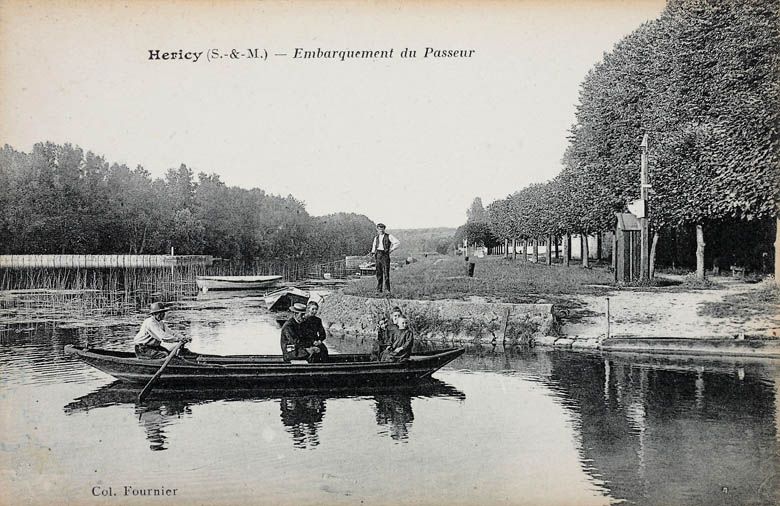 Samois-sur-Seine - atelier de charpentier Rabardy, puis Magnier, puis Goletto, actuellement logement